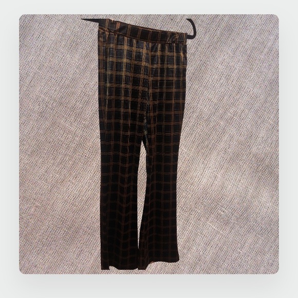 👇🏻$Reduced to lowest price. Gorgeous Emory Park flare pants in velvet size M - Picture 4 of 9